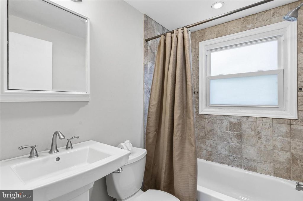 Image 20 of property listing at 12774 MIDWOOD LN, Bowie, MD 20715