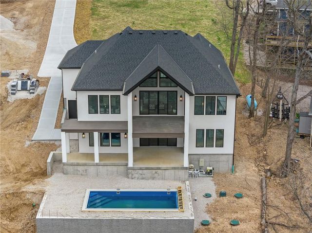 429 Sparkling Water Circle, Sunrise Beach, MO 65079