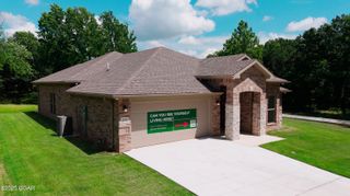 2323 N Miller Avenue, Joplin, MO 64801