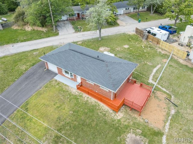 5211 Hunning Road, High Ridge, MO 63049