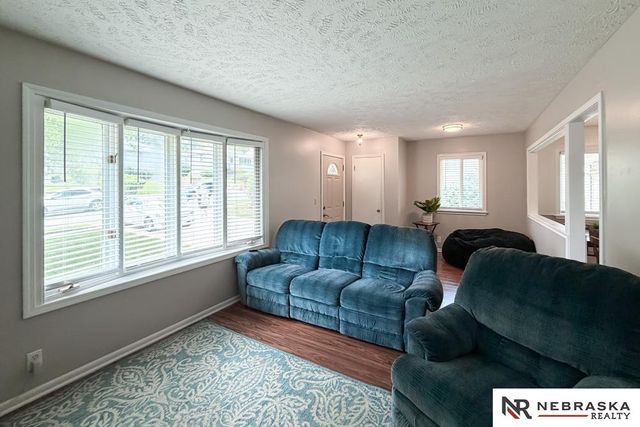 4605 N 55th Street, Omaha, NE 68104
