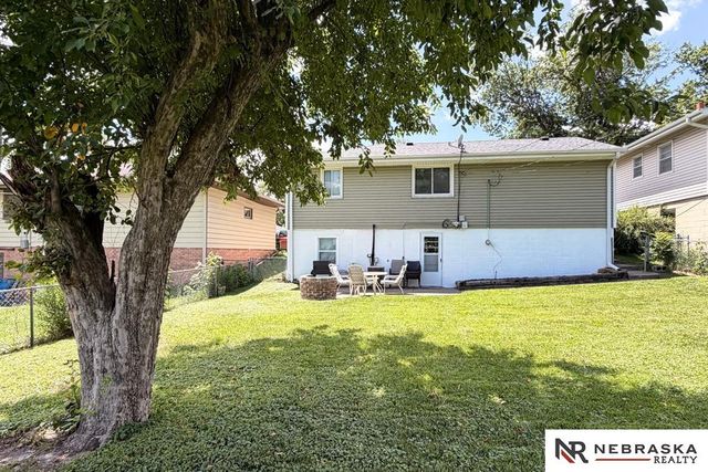 4605 N 55th Street, Omaha, NE 68104