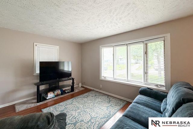 4605 N 55th Street, Omaha, NE 68104