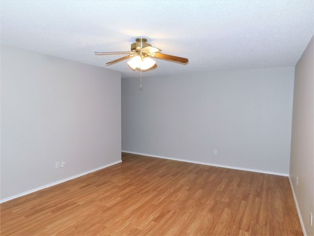 1404 Wenatchee Drive, Krum, TX 76249