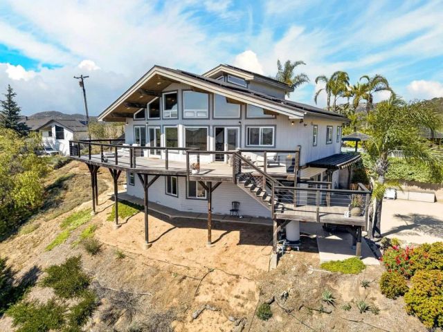 1190 Mulberry Drive, San Marcos, CA 92069
