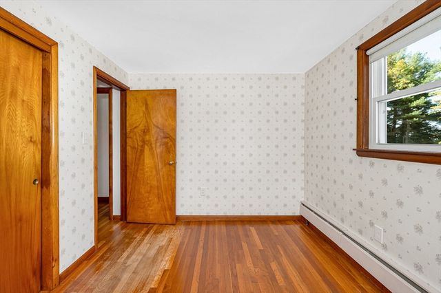 1370 Varnum Ave, Lowell, MA 01854