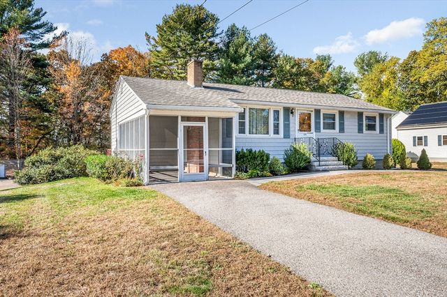 1370 Varnum Ave, Lowell, MA 01854