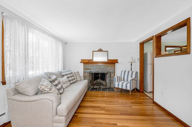 1370 Varnum Ave, Lowell, MA 01854