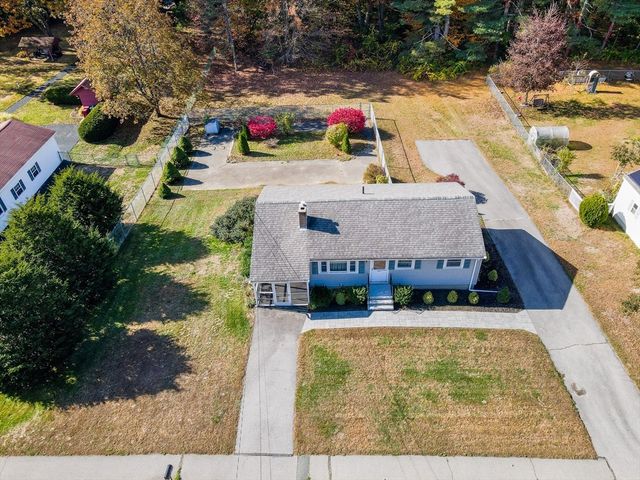 1370 Varnum Ave, Lowell, MA 01854