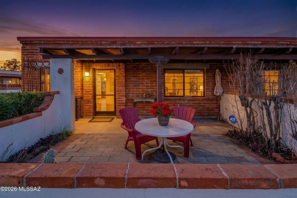 262 S Paseo Cerro Unit A, Green Valley, AZ 85614