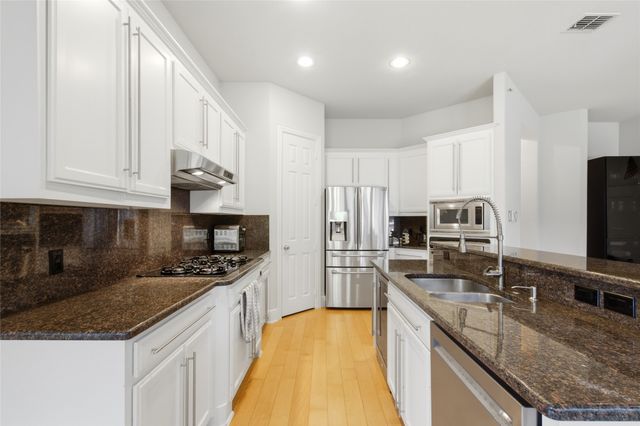 6925 Medallion Drive, Plano, TX 75024