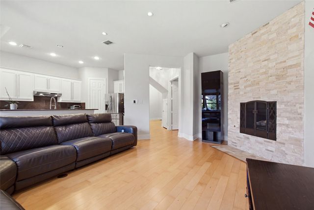 6925 Medallion Drive, Plano, TX 75024