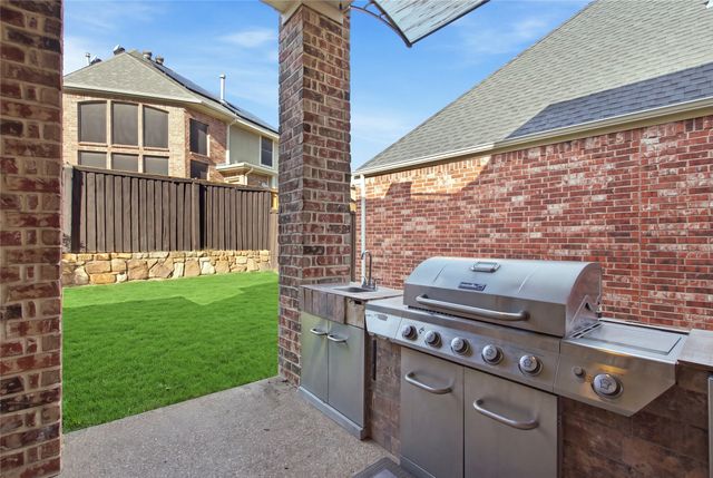 6925 Medallion Drive, Plano, TX 75024