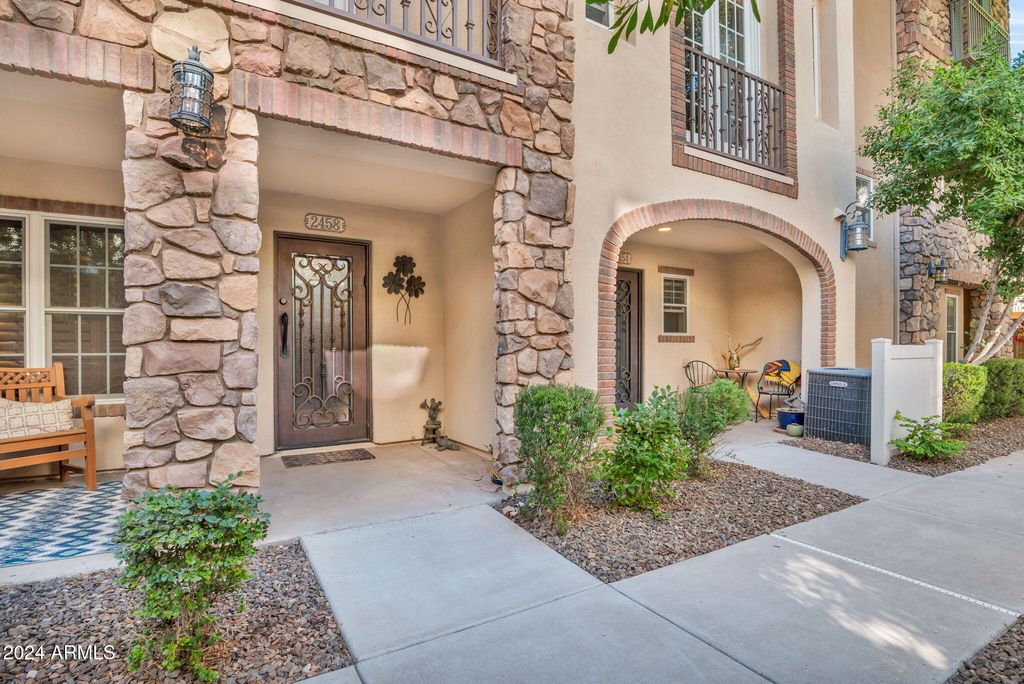 2458 E ROMA Avenue, Phoenix, AZ 85016 — photo 3