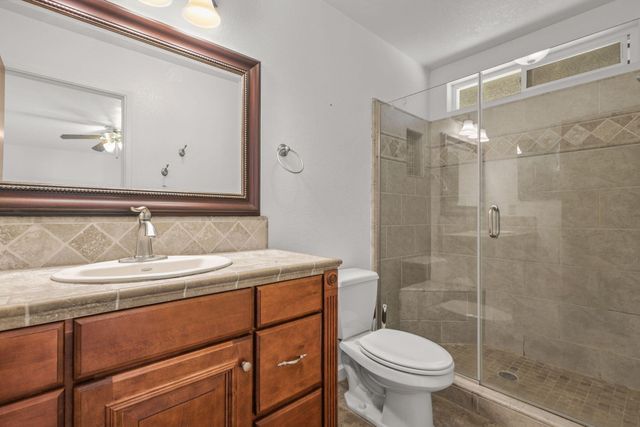 1180 Jaxon Way, Redding, CA 96003