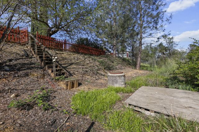 1180 Jaxon Way, Redding, CA 96003