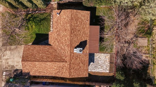 1180 Jaxon Way, Redding, CA 96003