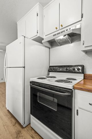 1180 Jaxon Way, Redding, CA 96003