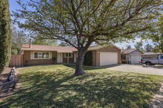 1180 Jaxon Way, Redding, CA 96003