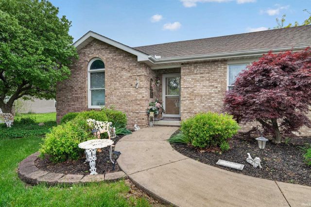 3277 ALMQUIST Lane, Kokomo, IN 46902