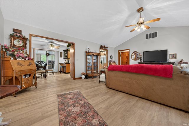 3277 ALMQUIST Lane, Kokomo, IN 46902