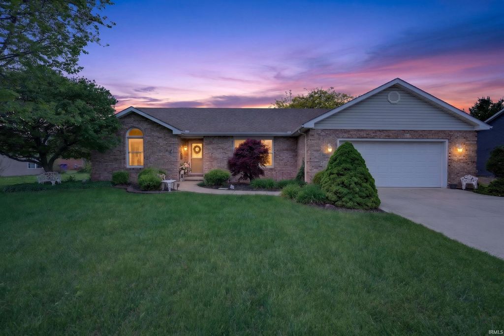 3277 ALMQUIST Lane, Kokomo, IN 46902