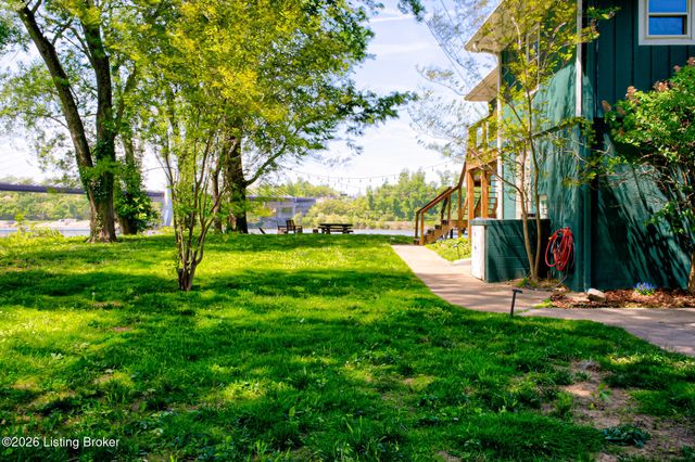 6410 Transylvania Beach Rd, Prospect, KY 40059