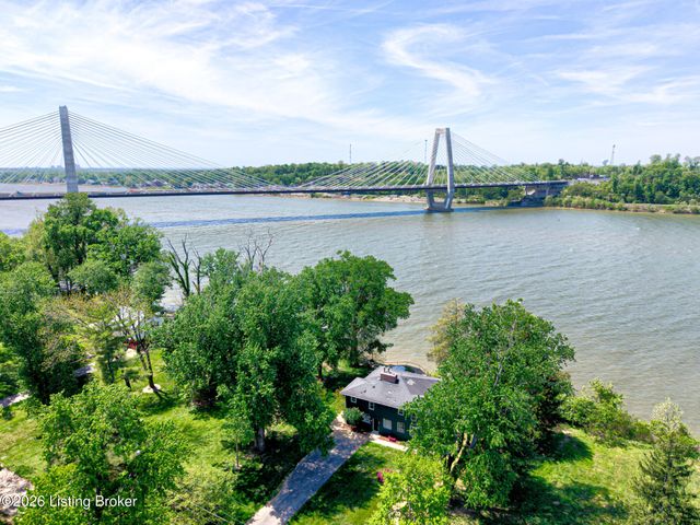 6410 Transylvania Beach Rd, Prospect, KY 40059