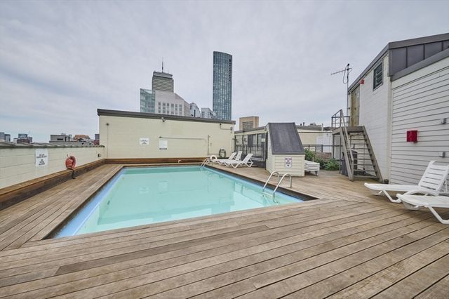 12 Stoneholm St 307, Boston, MA 02115