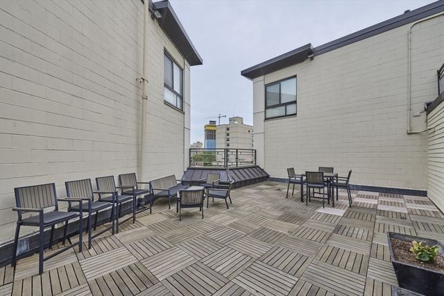 12 Stoneholm St 307, Boston, MA 02115