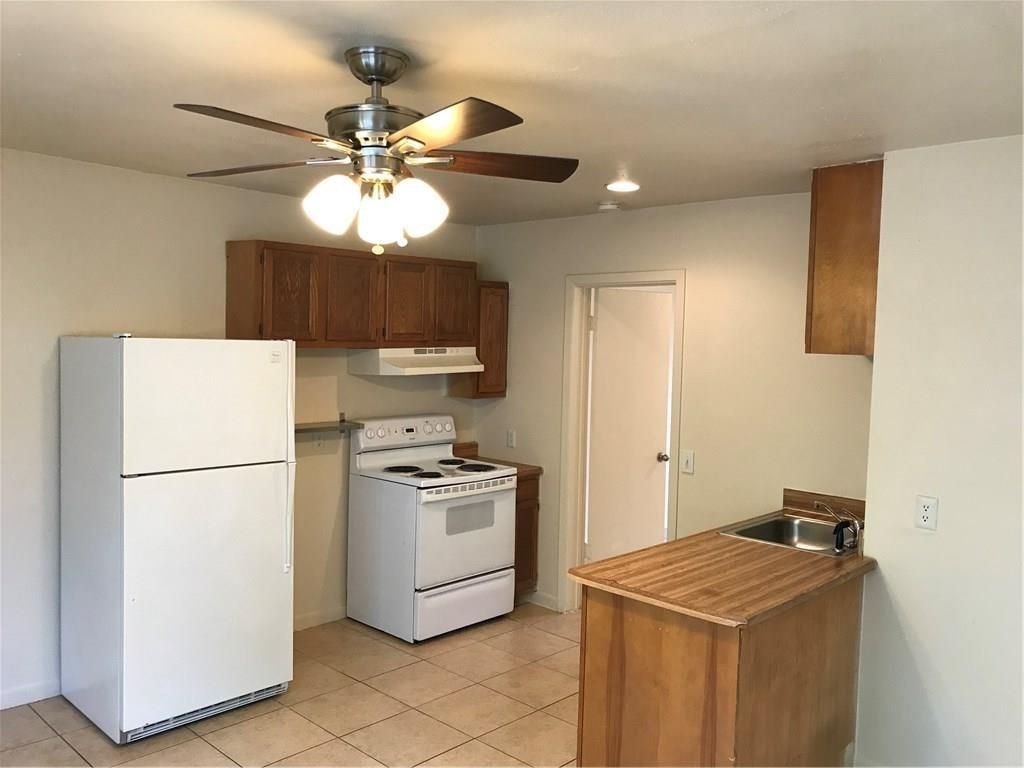 1102 W 22nd ST B, Austin, TX 78705