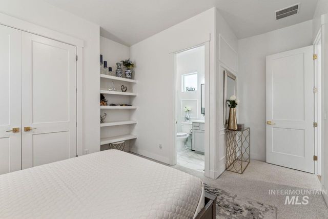 5379 S Mesa Trail Pl, Meridian, ID 83642