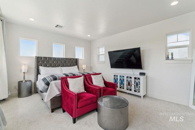 5379 S Mesa Trail Pl, Meridian, ID 83642