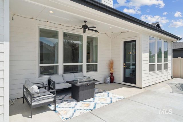 5379 S Mesa Trail Pl, Meridian, ID 83642