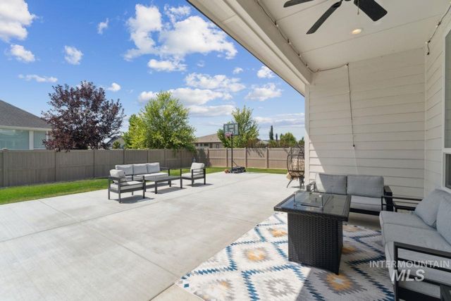 5379 S Mesa Trail Pl, Meridian, ID 83642