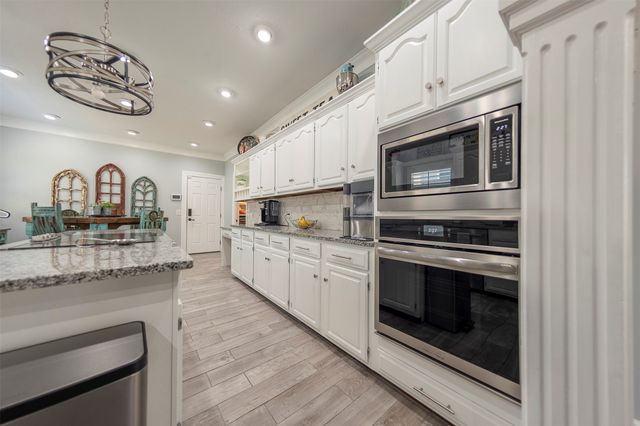 10215 E 98th Street, Tulsa, OK 74133