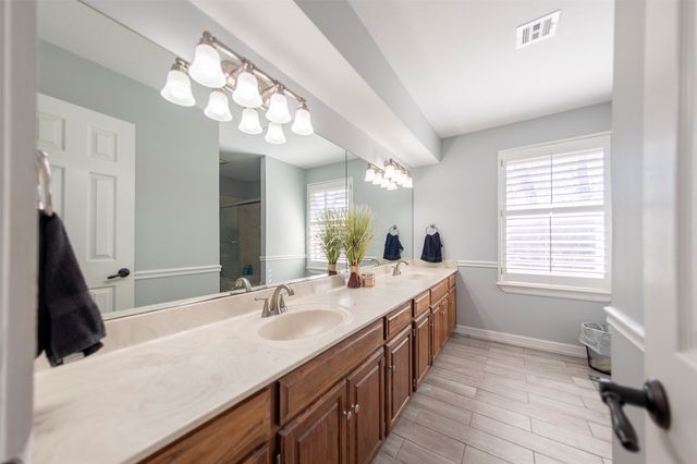 10215 E 98th Street, Tulsa, OK 74133
