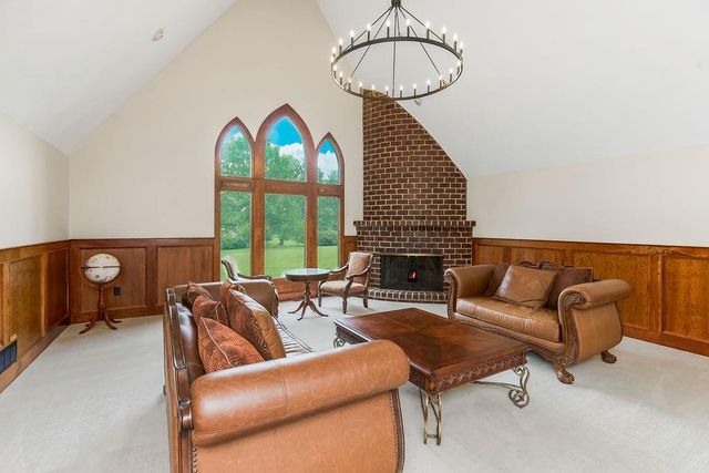 18061 Berry Hill Drive, Stilwell, KS 66085