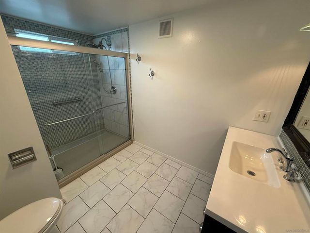 7467 Mission Gorge Rd SPC 19, Santee, CA 92071