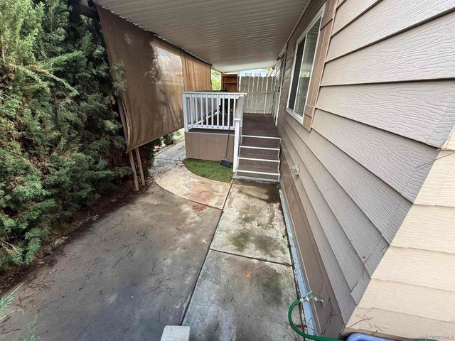 7467 Mission Gorge Rd SPC 19, Santee, CA 92071