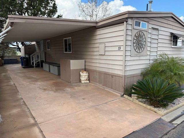 7467 Mission Gorge Rd SPC 19, Santee, CA 92071