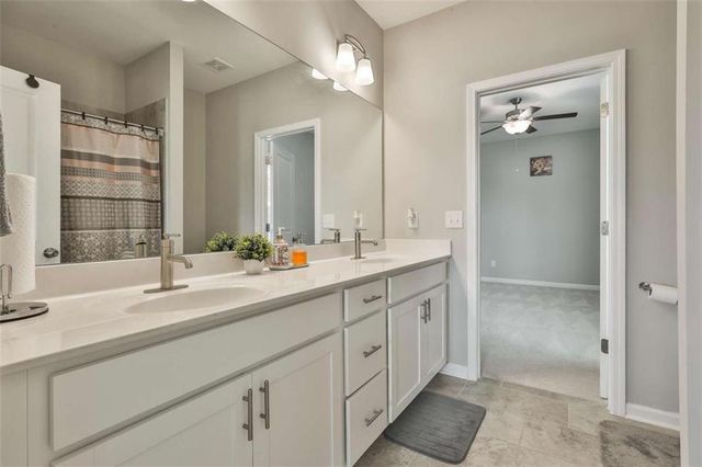 8 Unbridled Way, Newnan, GA 30263