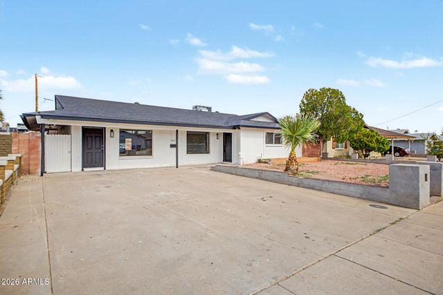 5207 N 39TH Drive, Phoenix, AZ 85019
