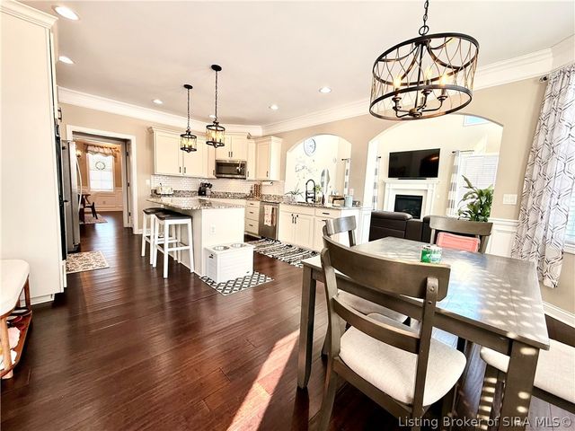 12218 Saint Andrews Place, Sellersburg, IN 47172