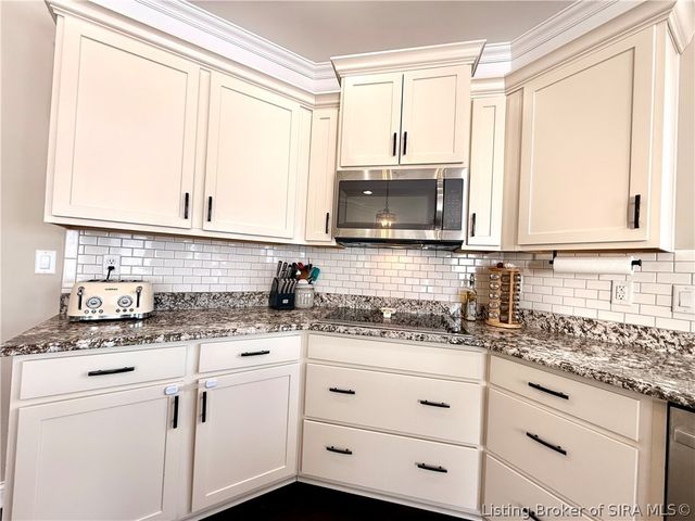 12218 Saint Andrews Place, Sellersburg, IN 47172