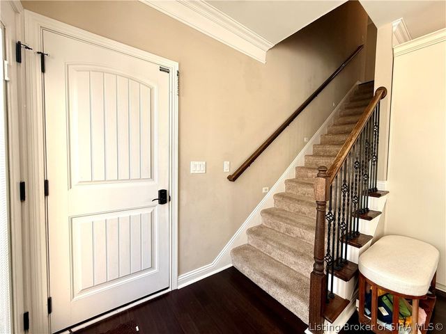 12218 Saint Andrews Place, Sellersburg, IN 47172