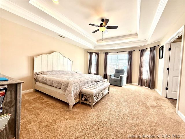 12218 Saint Andrews Place, Sellersburg, IN 47172