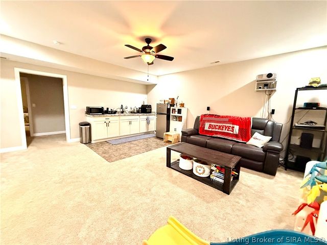 12218 Saint Andrews Place, Sellersburg, IN 47172