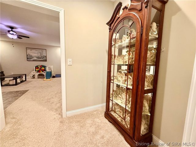 12218 Saint Andrews Place, Sellersburg, IN 47172