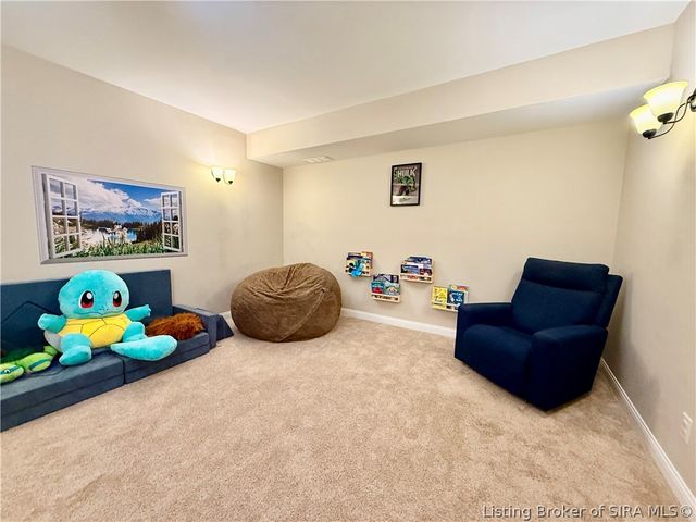 12218 Saint Andrews Place, Sellersburg, IN 47172